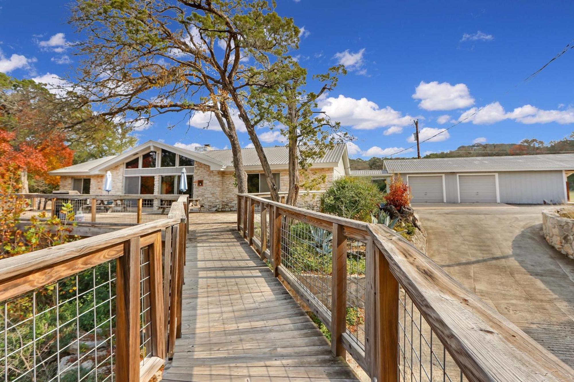 Arrowhead Falls Wimberley Exterior photo